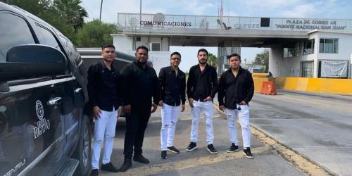 Autoridades investigadoras, estatales y colectivos de búsqueda amor por los desaparecidos en tamaulipas se encuentran un operativo de búsqueda tras la denuncia de la agrupación desaparecida en la ciudad de Reynosa Tamaulipas.
