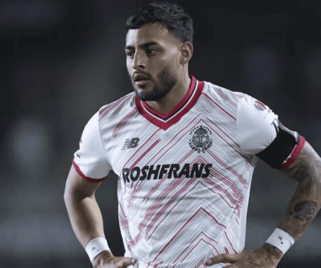 El camino de Alexis Vega: de críticas a liderar al Toluca El camino de Alexis Vega: de críticas a liderar al Toluca