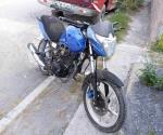 Roba moto y la regresa