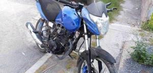 Roba moto y la regresa