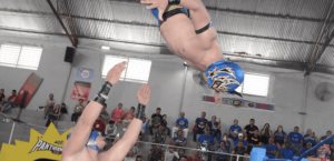 Rey Astral va en la lucha estelar