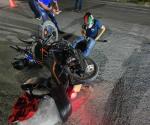 Cae motociclista en carretera 82