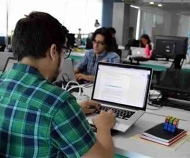 J&oacute;venes acaparan puestos formales en Nuevo Le&oacute;n