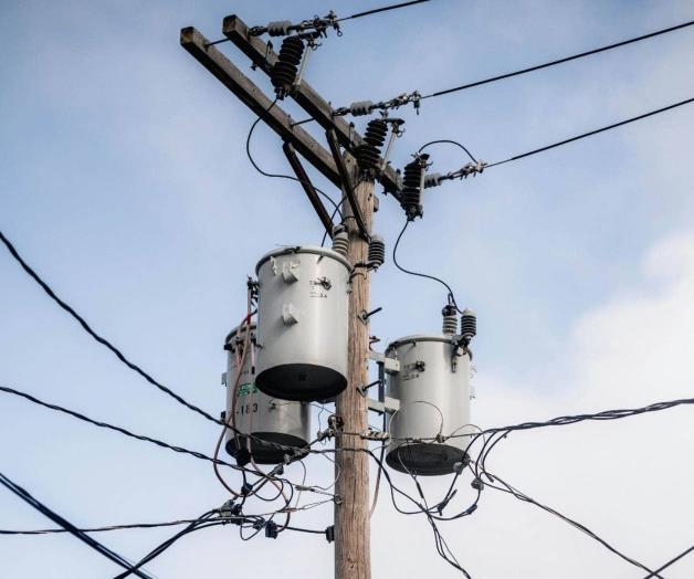Contin&uacute;an apagones en las colonias del sur