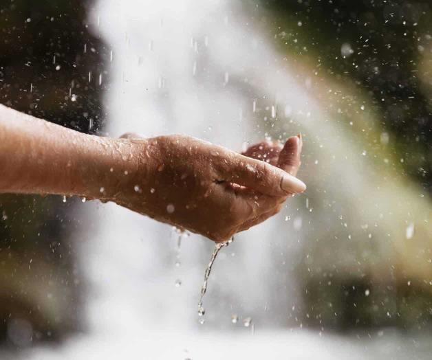 Pide Comapa juntar agua de las lluvias
