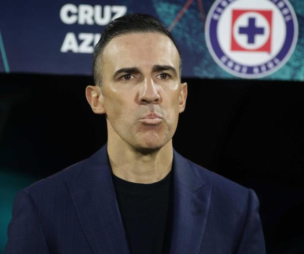 Afición agradecida a Vicente Sánchez por llevar a Cruz Azul a la cima