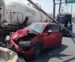 Intentó ganarle el paso al tren; mujer resulta lesionada