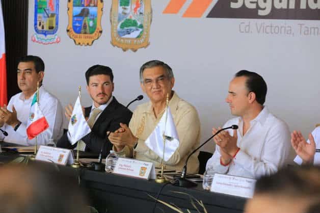 Refuerzan seguridad en el noreste: se reúnen gobernadores de Tamaulipas, Nuevo León y Coahuila Refuerzan seguridad en el noreste: se reúnen gobernadores de Tamaulipas, Nuevo León y Coahuila