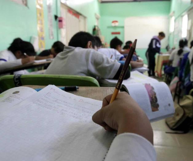 Hace Jalisco consulta para prohibir celulares en escuelas Hace Jalisco consulta para prohibir celulares en escuelas