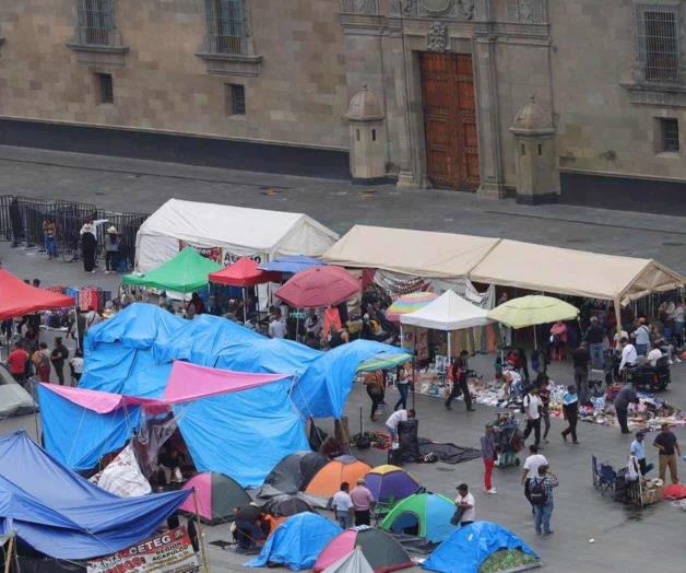 Líderes de la CNTE entregan respuesta al Gobierno en Segob