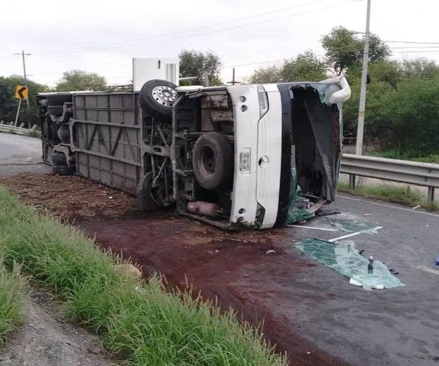 Continúan 19 personas hospitalizadas tras accidente en Carretera Nacional Continúan 19 personas hospitalizadas tras accidente en Carretera Nacional