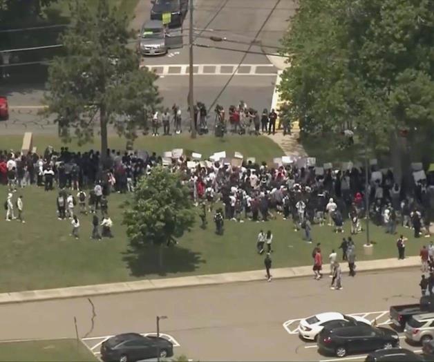 Familia de alumno detenido por el ICE pide su liberación Familia de alumno detenido por el ICE pide su liberación