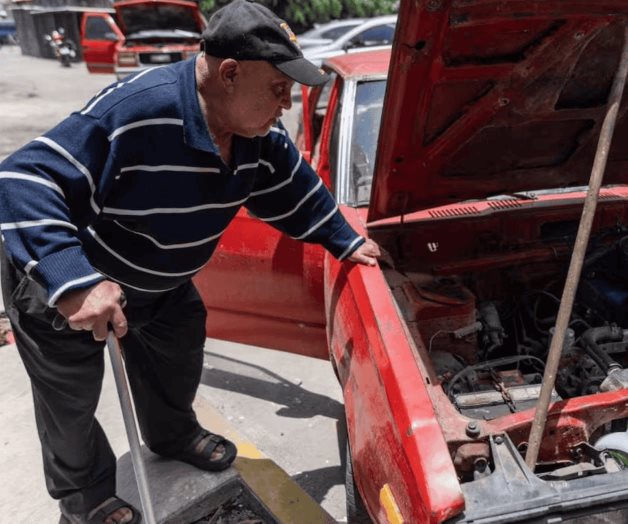 Inundaciones le arrebatan pertenencias a adulto mayor en Iztapalapa
