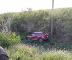 Pésimo estado de la carretera causa choque