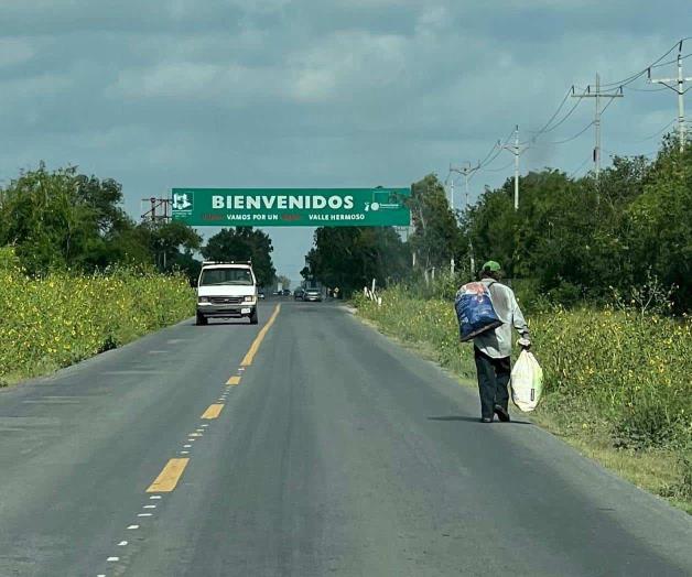Alertan por caminantes en carretera Alertan por caminantes en carretera