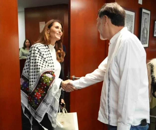 Embajadora de Palestina se reúne con Fernández Noroña en México