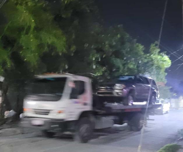 Recuperan Toyota con reporte de robo Recuperan Toyota con reporte de robo