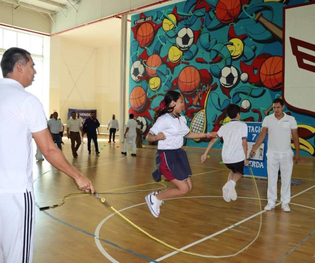 Supervisión No. 8 fomenta los juegos tradicionales Supervisión No. 8 fomenta los juegos tradicionales