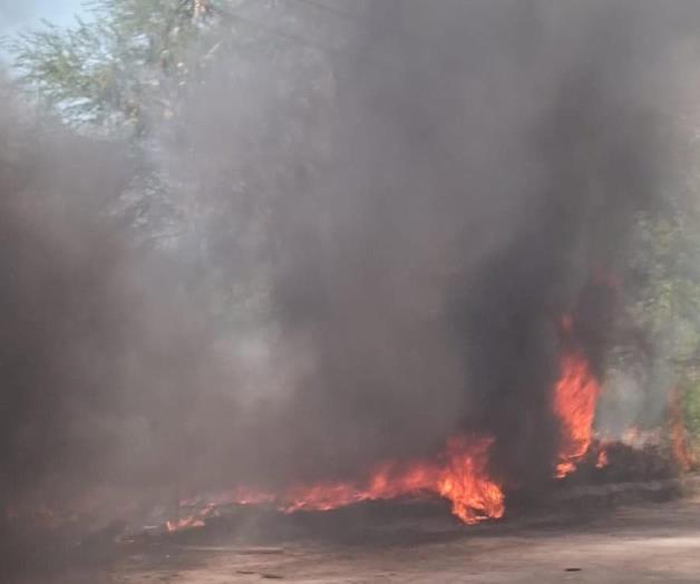 Controlan un incendio; amenazaba viviendas Controlan un incendio; amenazaba viviendas