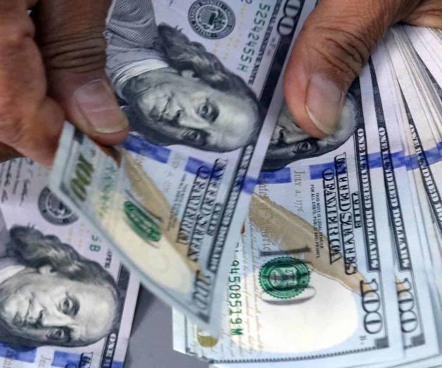 Senador republicano Eric Schmitt propone cuadruplicar impuesto a remesas desde EE.UU. Senador republicano Eric Schmitt propone cuadruplicar impuesto a remesas desde EE.UU.