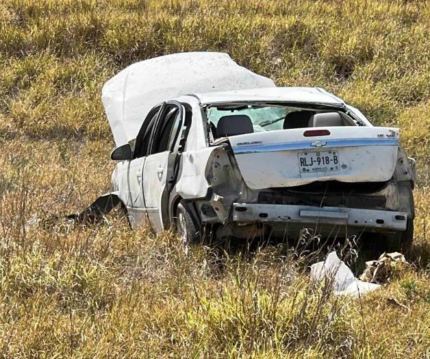 Deja imprudencia volcadura con saldo de tres lesionados