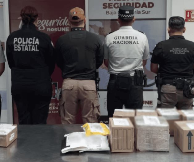 Decomisan 18 paquetes con droga en Aeropuerto de La Paz Decomisan 18 paquetes con droga en Aeropuerto de La Paz