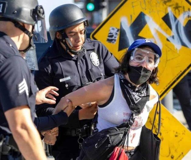 Detenidos 27 personas por protestas en Los Ángeles Detenidos 27 personas por protestas en Los Ángeles