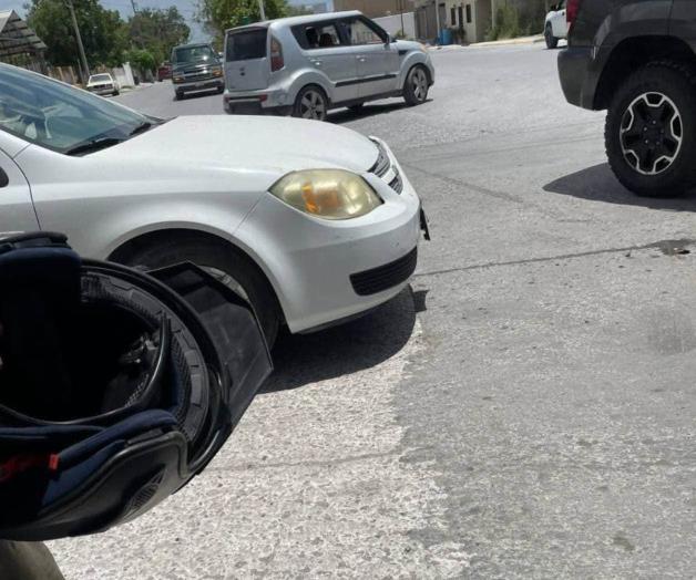 Embisten a motociclista Embisten a motociclista