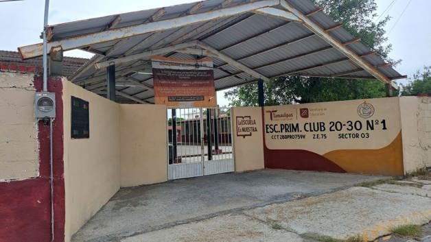 Escuela Primaria Club 20 30 No. 1 solicita donación de mesabancos