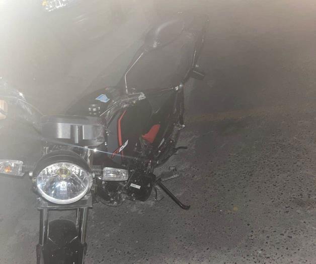 Derrapa un motociclista Derrapa un motociclista