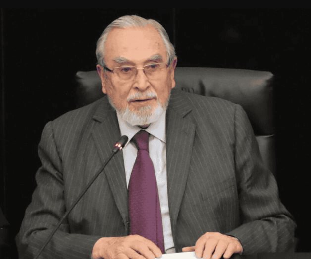 Bernardo Bátiz llega al Tribunal de Disciplina a sus 88 años