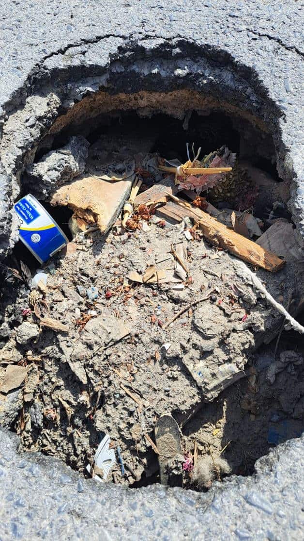 Preocupa socav&oacute;n en colonia Del Valle