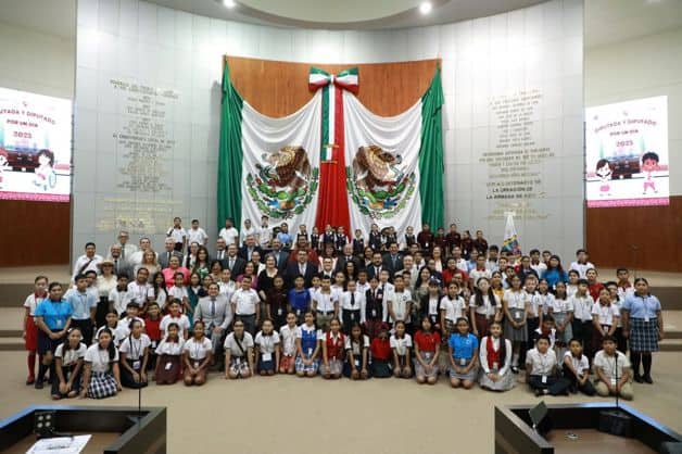 Reconocen esfuerzo de estudiantes tamaulipecos