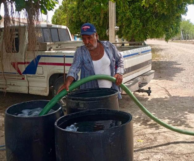 Ayuntamiento responde  con suministro de agua