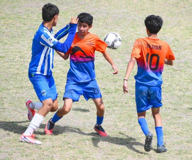 Rayados derrota al Corre y sigue de líder