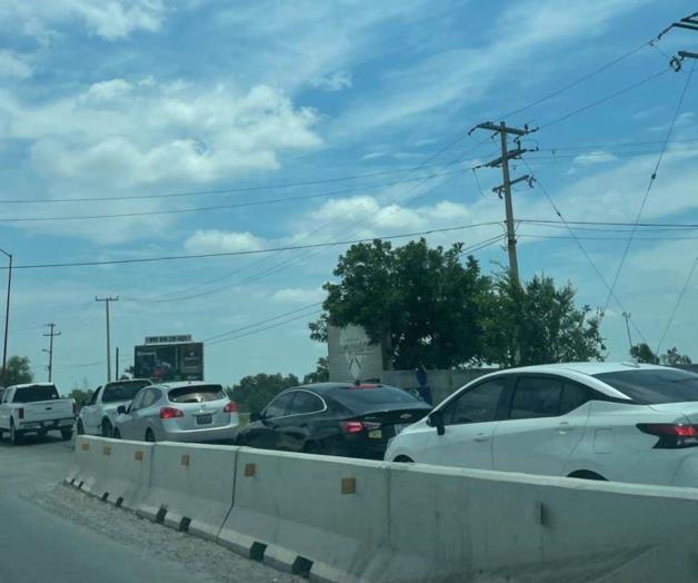 Hacen filas de 3 horas para cruzar a McAllen Hacen filas de 3 horas para cruzar a McAllen