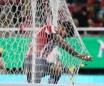 Víctor Guzmán: de ídolo en Chivas a olvidado