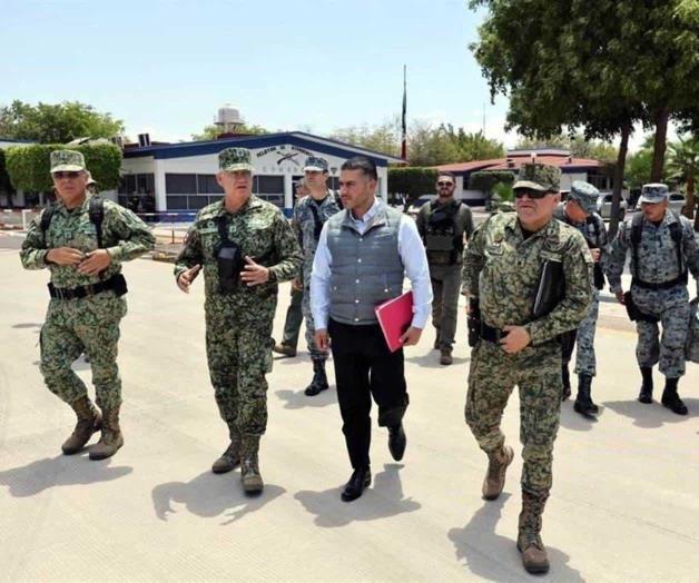 Llega Garc&iacute;a Harfuch a Sinaloa con mil 600 elementos