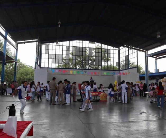 Despiden curso con exposición educativa Despiden curso con exposición educativa