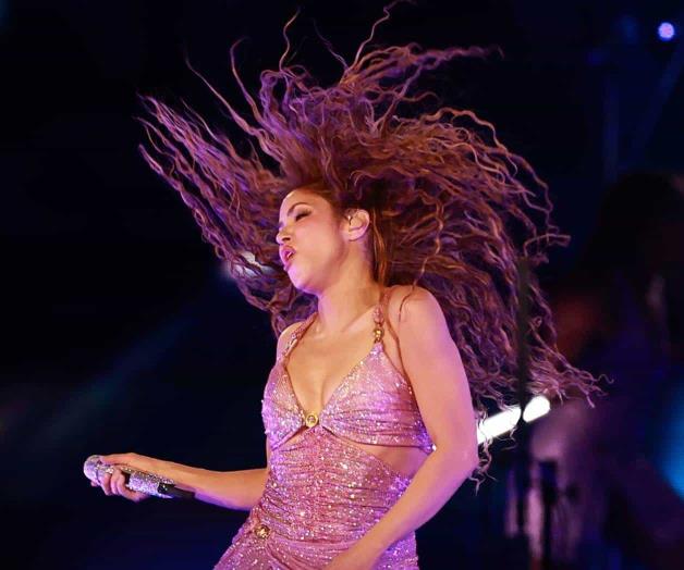 Postpon Shakira your show in the US Postpon Shakira your show in the US