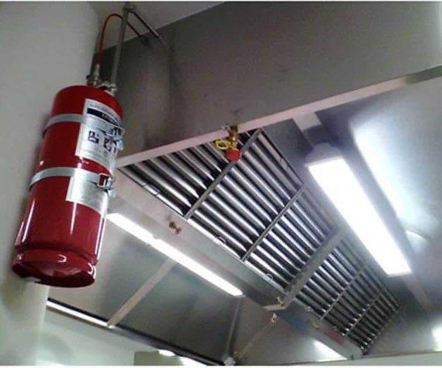 Se preparan restauranteros contra siniestros en negocios