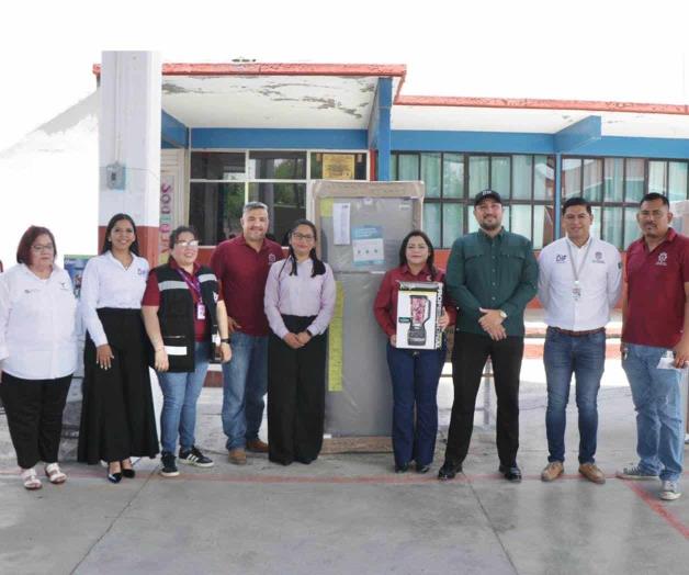 Apoya DIF  a escuelas