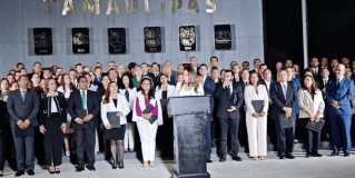 Conferencia con los magistrados electos del Poder Judicial de Tamaulipas, luego de recibir su constancia de mayoría.  