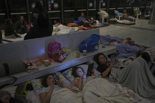 Ir&aacute;n rechaza rendici&oacute;n y advierte que intervenci&oacute;n de EEUU causar&iacute;a da&ntilde;os irreparables