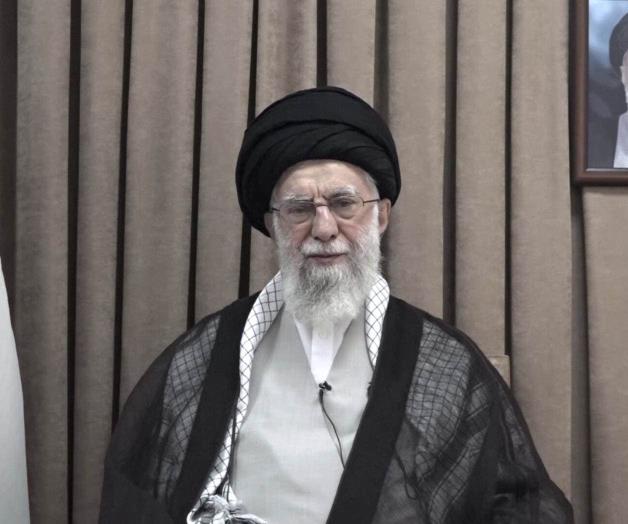 Ir&aacute;n rechaza rendici&oacute;n y advierte que intervenci&oacute;n de EEUU causar&iacute;a da&ntilde;os irreparables