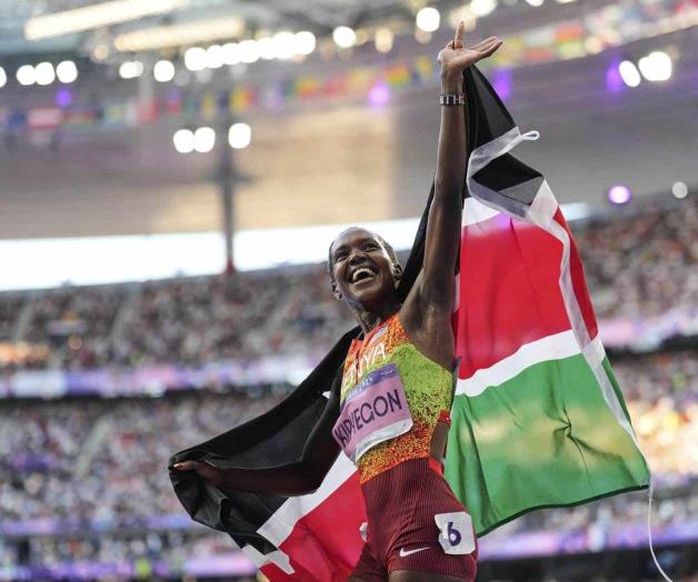 Faith Kipyegon desaf&iacute;a r&eacute;cord mundial en evento Nike en Par&iacute;s