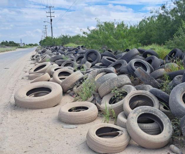 Invaden tiraderos de llantas viejas