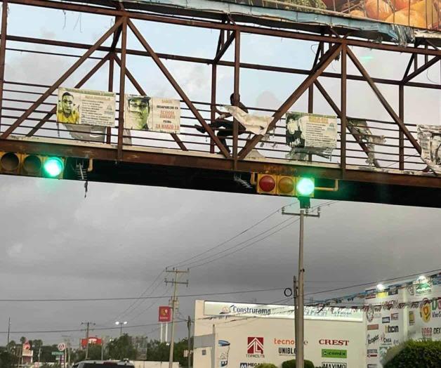 Buscaba aventarse de puente peatonal