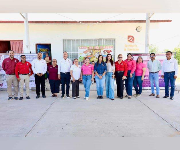 Llevan brigada médica al ejido San Vicente