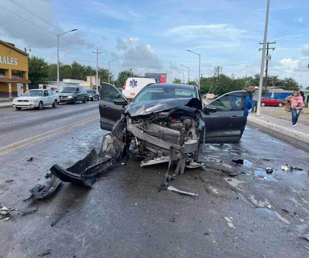 Fuerte choque en carretera 82